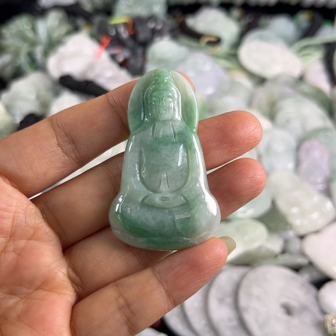 翡翠未镶嵌吊坠(不含链)瑕疵