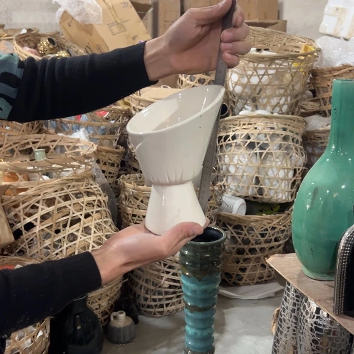 摆件高度20厘米口径14厘米微瑕捡漏