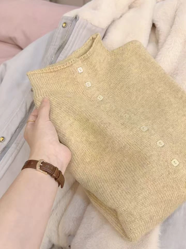 七言家巨好看！火爆# 花纱黄立领方扣软糯毛衣开衫3328