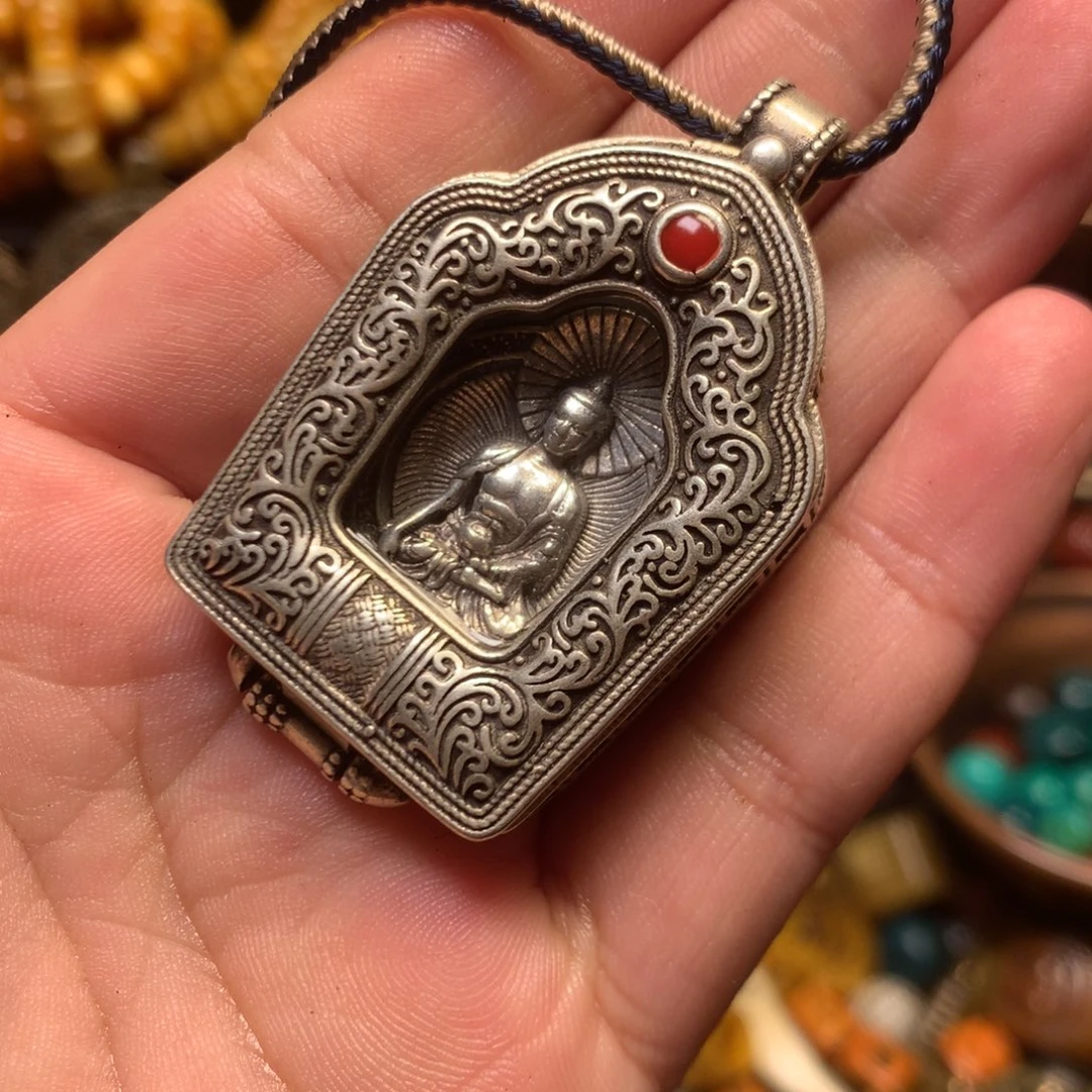 泥塑娘啦擦擦骰子