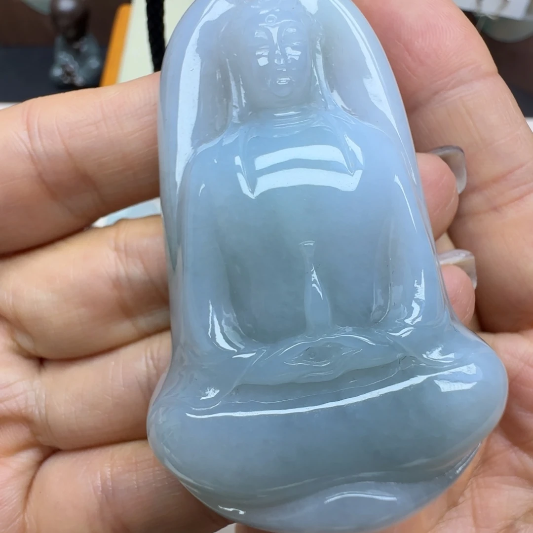 翡翠未镶嵌颈饰素衣