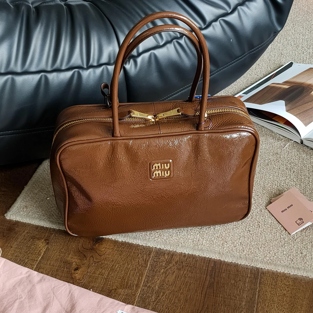 99新 MIU MIU/缪缪 Azul-MIUMIU 玫瑰木色羊漆皮公文包/41125