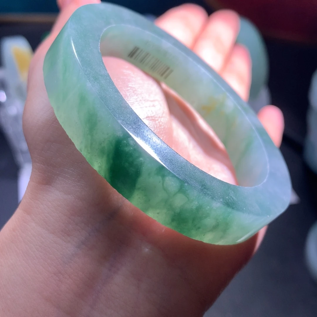 未镶嵌特价大漏定制翡翠