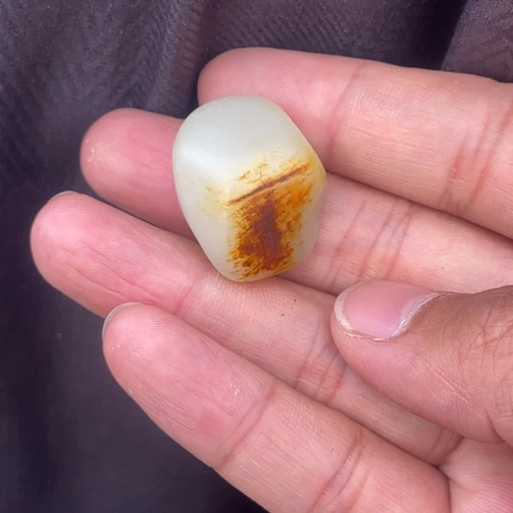 和田玉未镶嵌颈饰好*