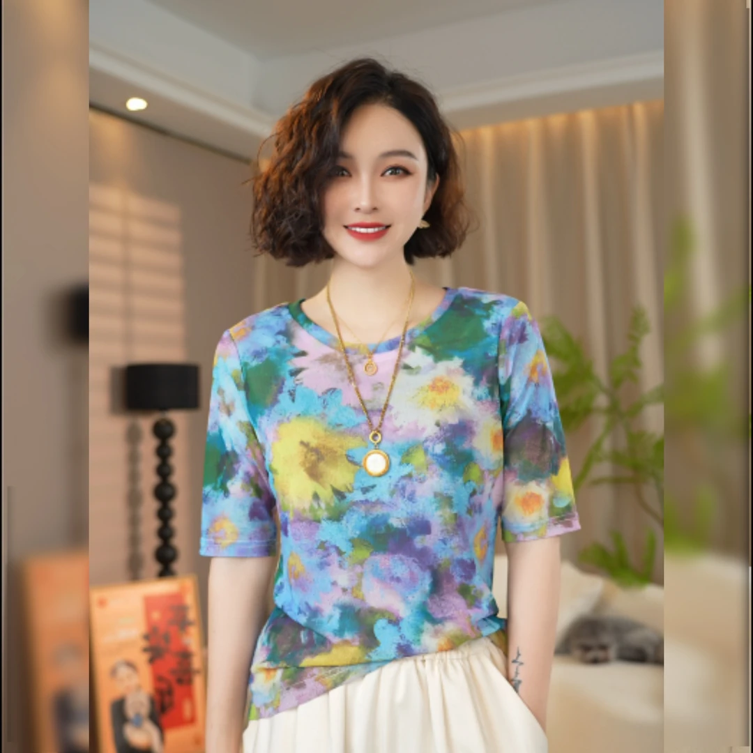 油彩 夏季新款高级感遮肉显瘦时尚圆领百搭印花短款中袖上衣