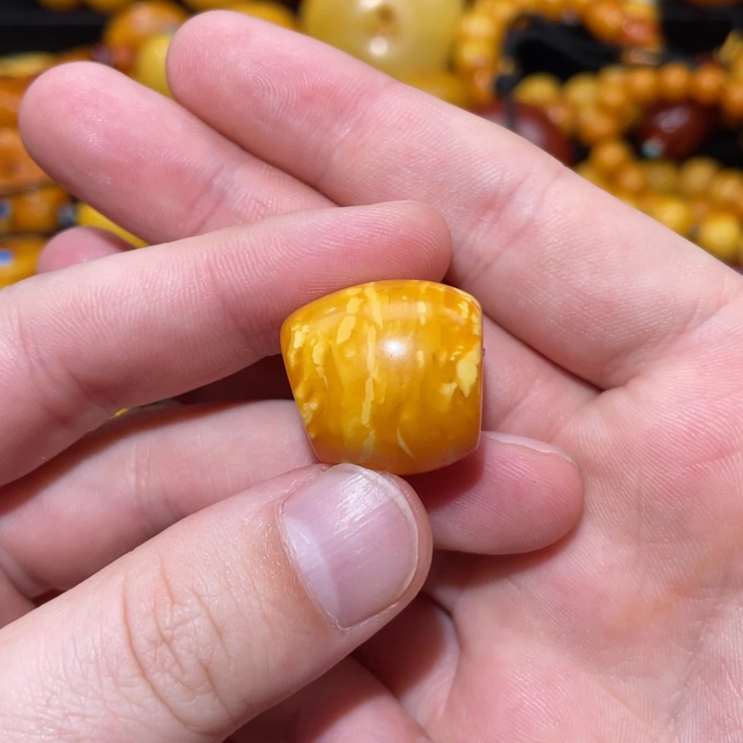 美***M未镶嵌琥珀裸石马蹄