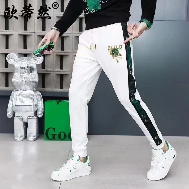 速干修身潮刺绣夏季薄款休闲裤轻奢长裤卫裤春季时尚运动裤子