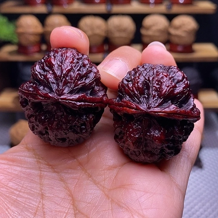 文玩核桃吊坠凤冠21