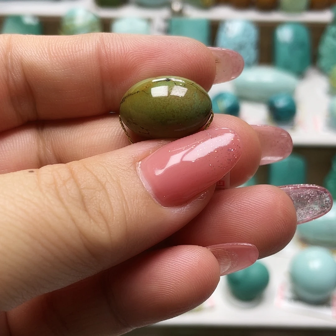 绿松石未镶嵌摆件