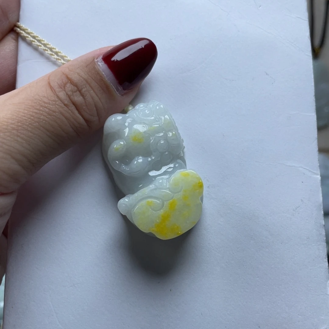 翡翠颈饰未镶嵌遗*