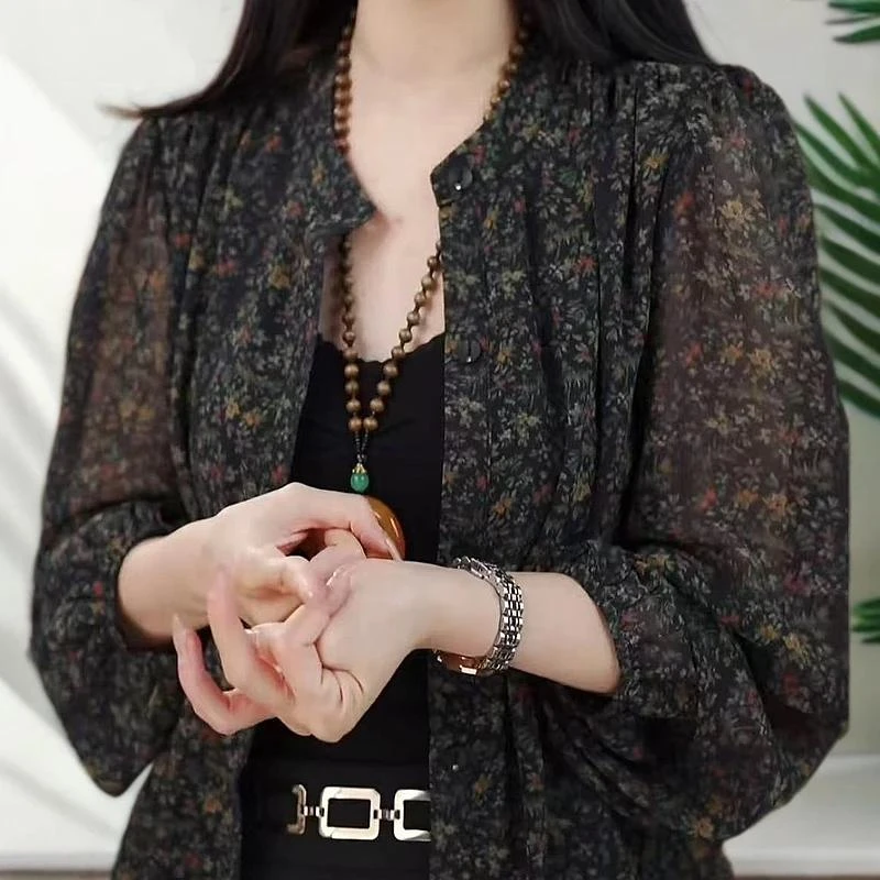 2025夏季衬衫显瘦开衫设计感休闲宽松遮肉长袖上衣时尚雪纺衫W