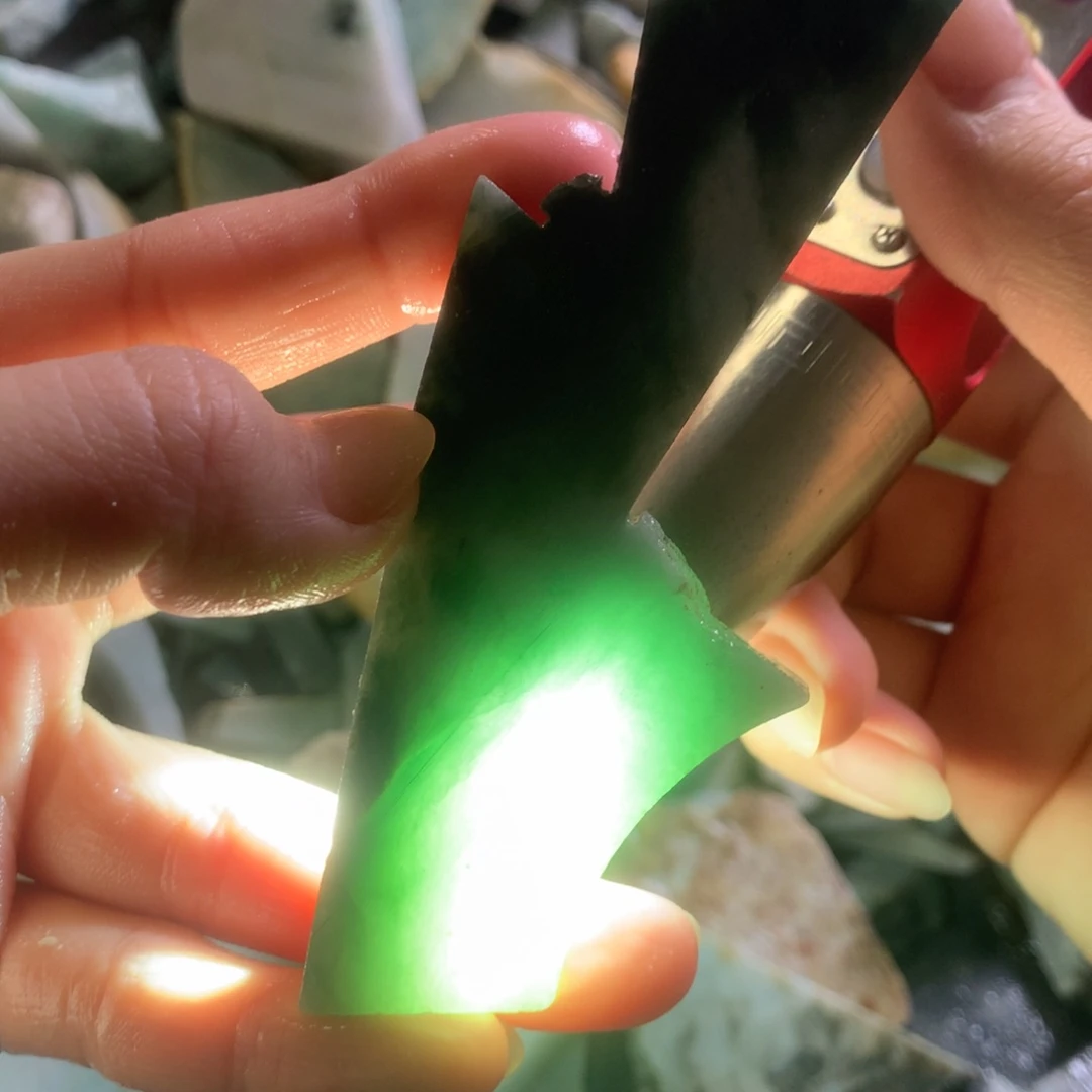 翡翠颈饰未镶嵌缅甸翡翠