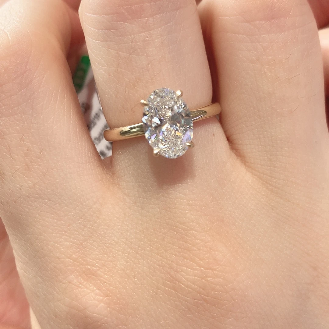 D***.实验室培育钻石18K金镶嵌15