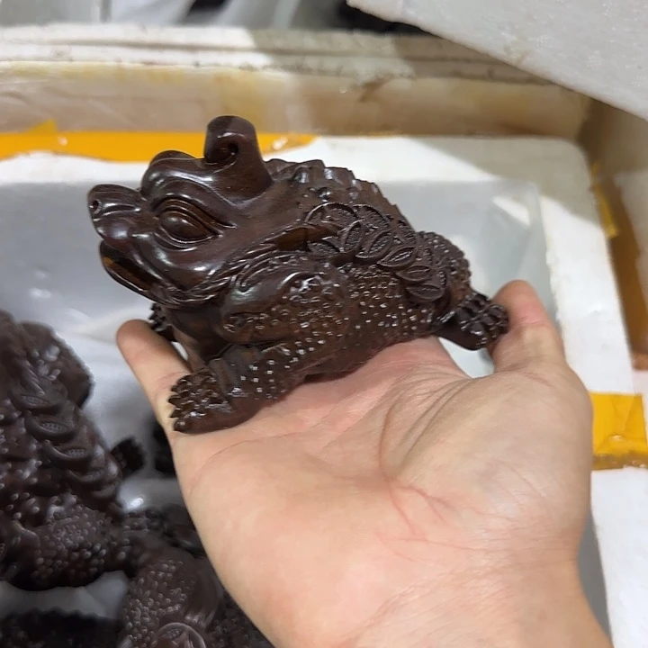 木黑檀木15独角金蟾一只