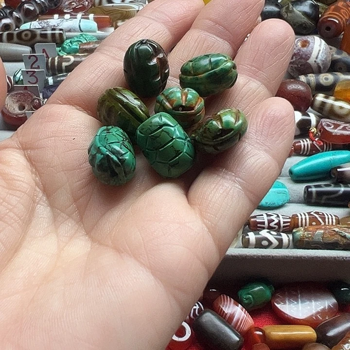 自***风玛瑙/玉髓未镶嵌颈饰