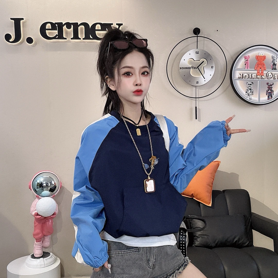 欧货2025年春季新款时尚圆领拼色宽松百搭长袖T恤女冲锋衣上衣潮