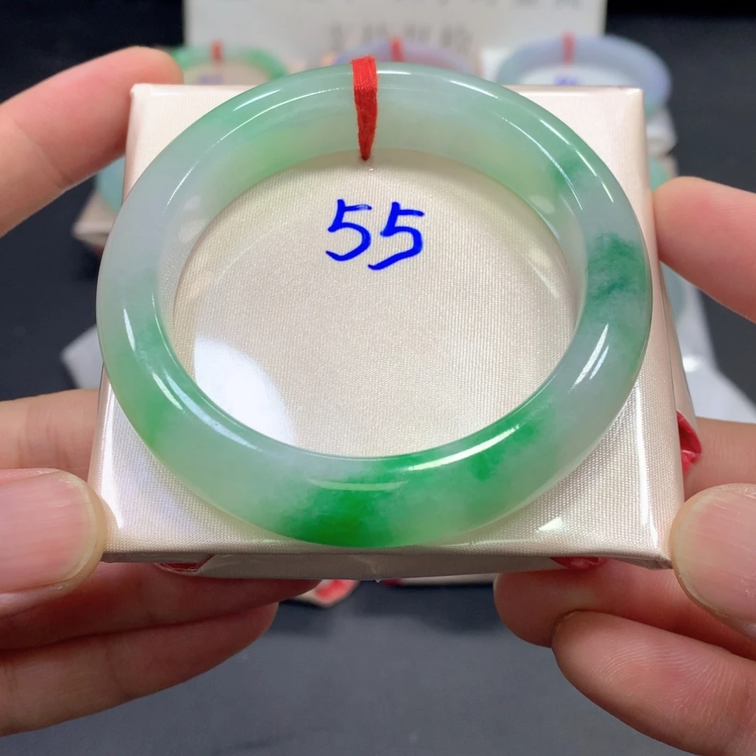 只***窝翡翠未镶嵌手镯分单1