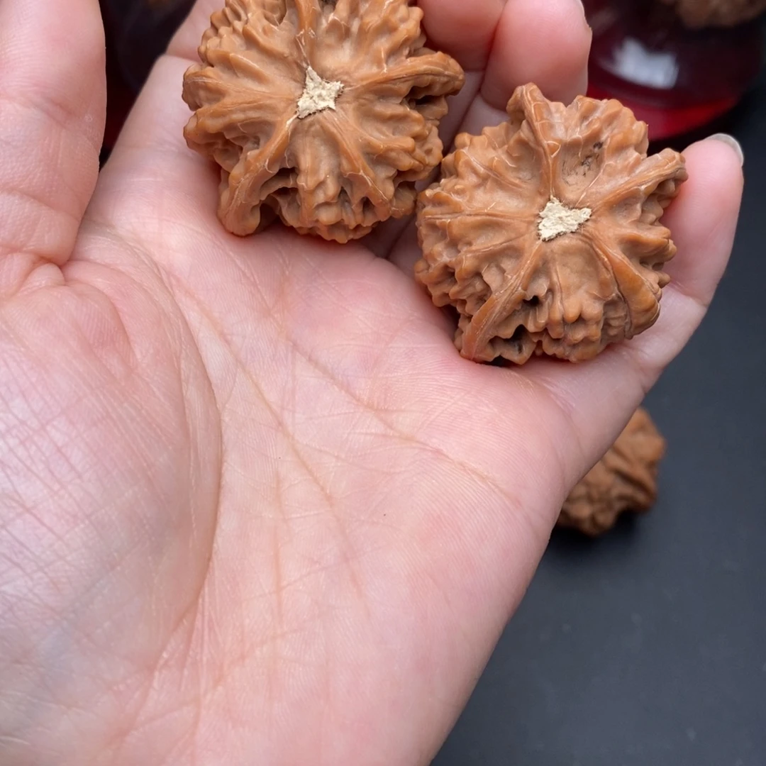 n文玩核桃盘山三棱全品35