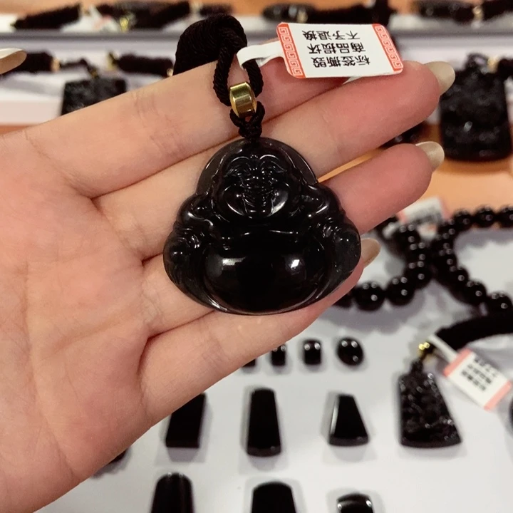 翡翠未镶嵌颈饰?翡翠