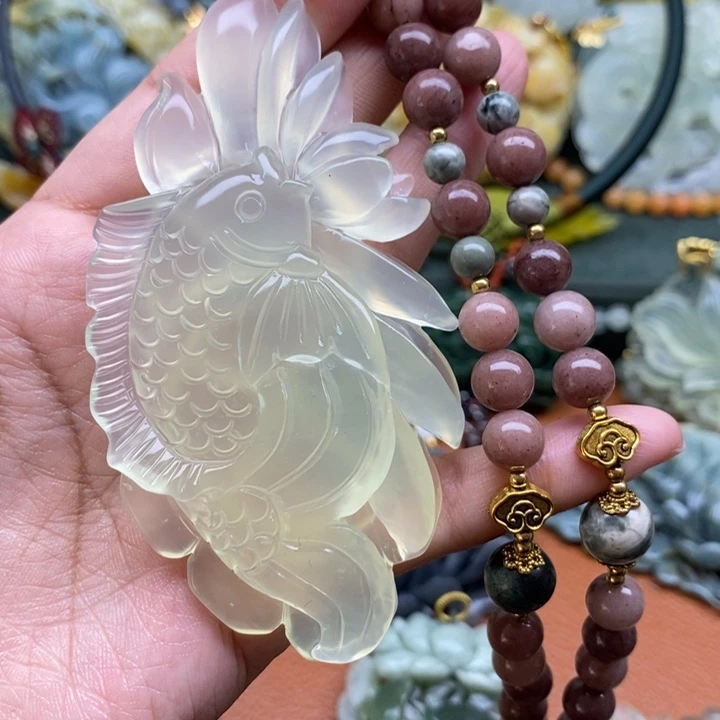 蛇纹石玉未镶嵌吊坠
