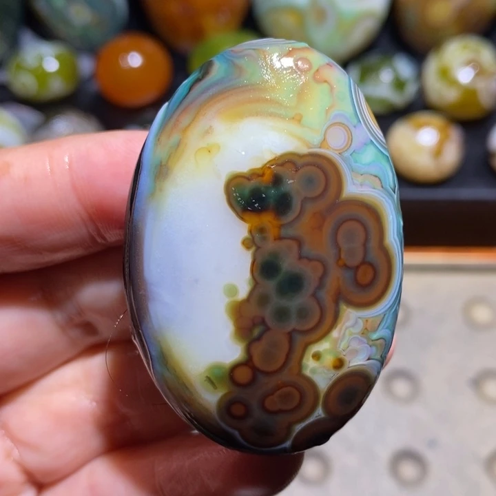 玛瑙/玉髓未镶嵌珠宝半成品