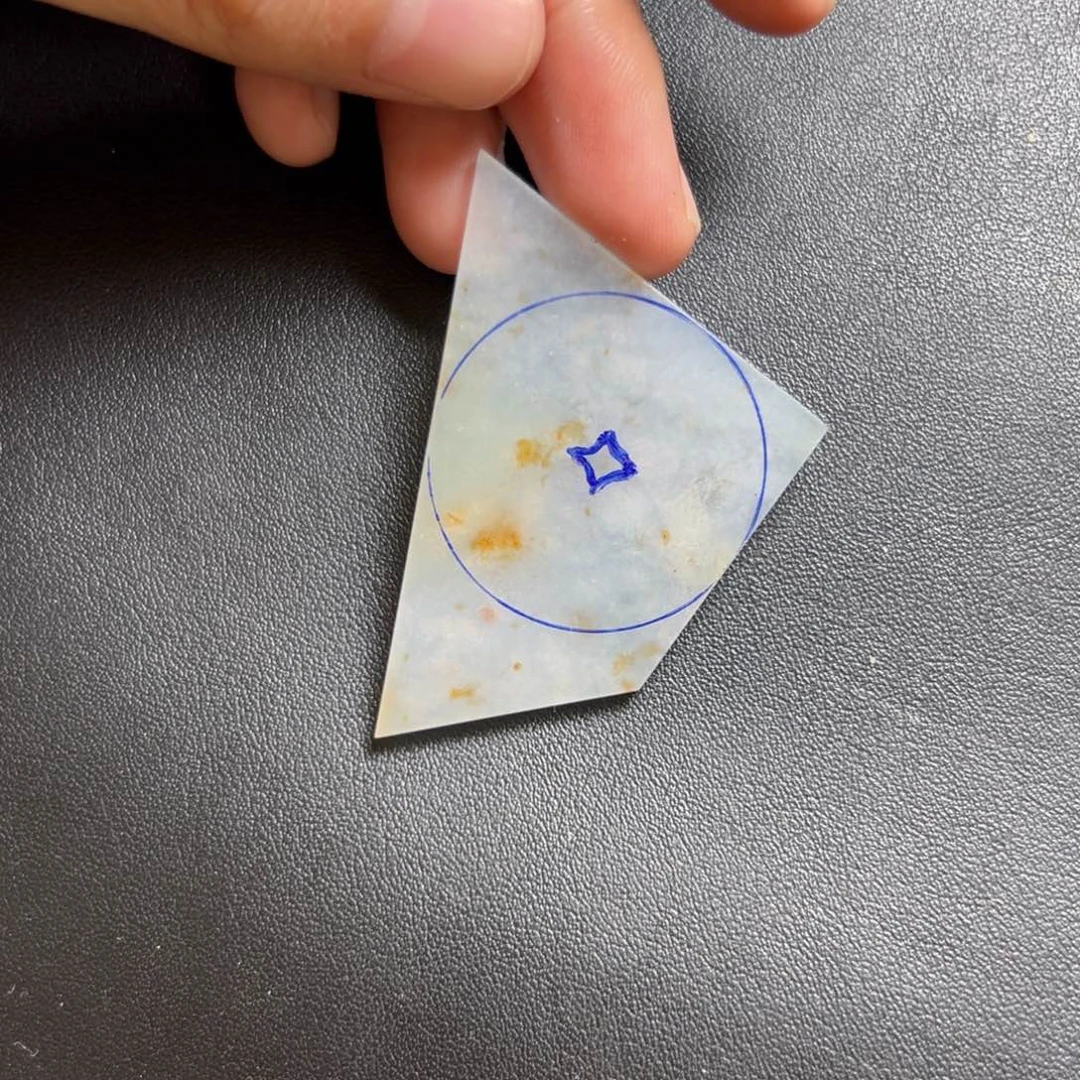 定制翡翠未镶嵌撒金特色