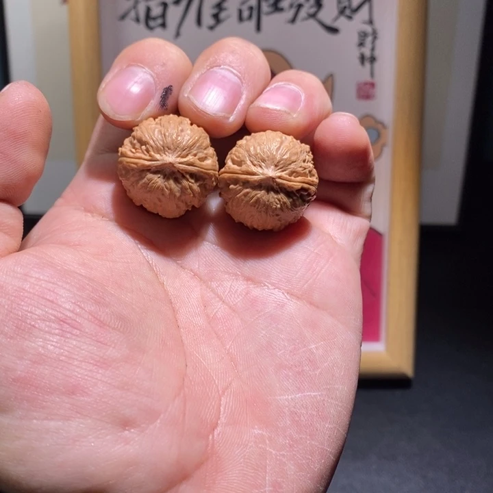 文玩核桃把件磨盘手捻