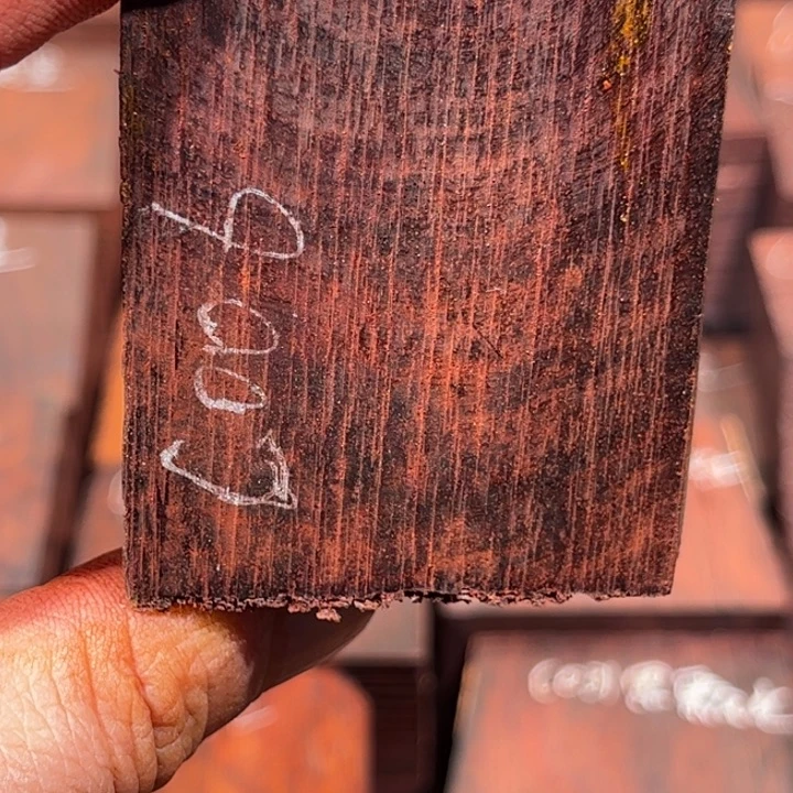 周***小檀香紫檀（小叶紫檀）手串0.6 双圈C006开料后不退换