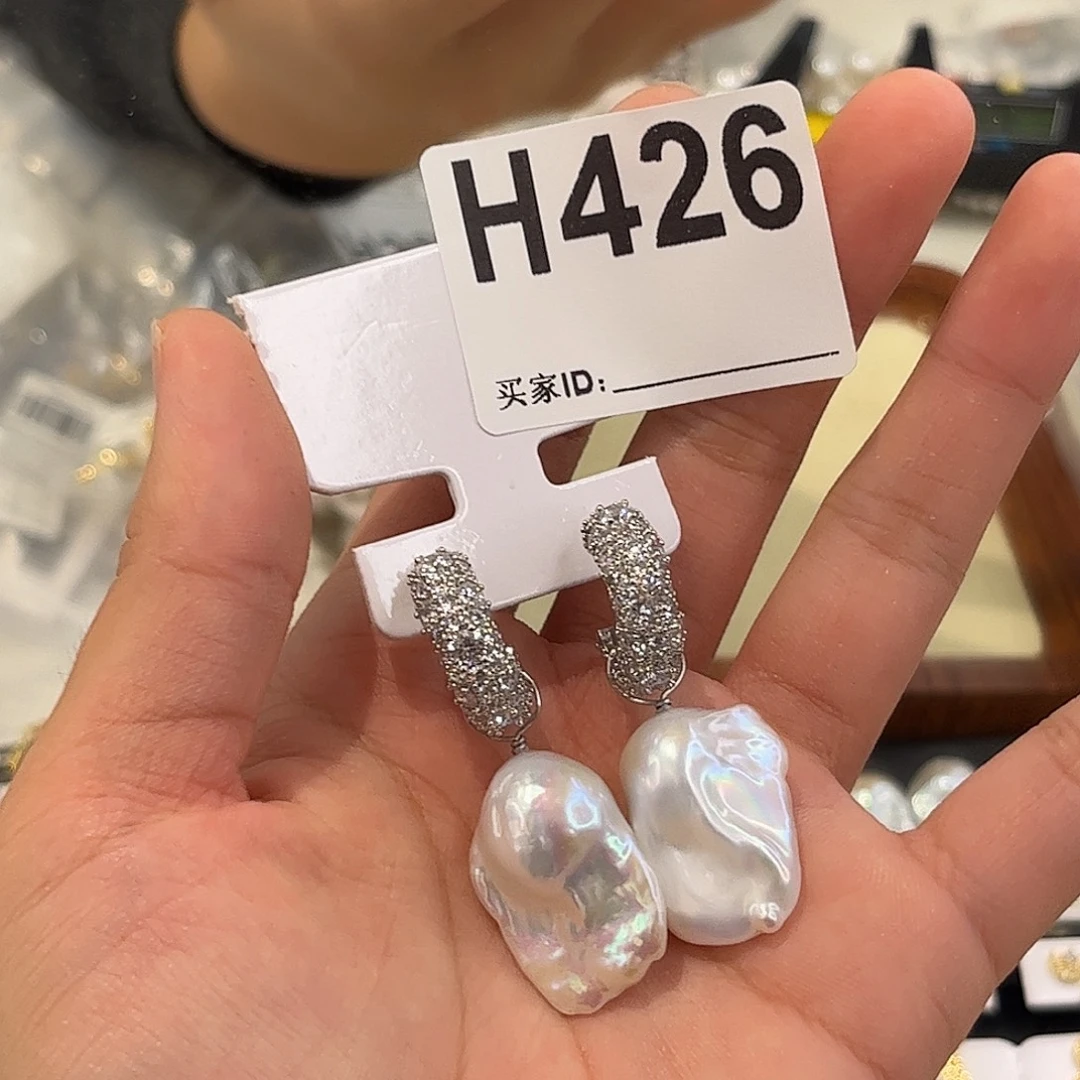 合金耳饰淡水珍珠