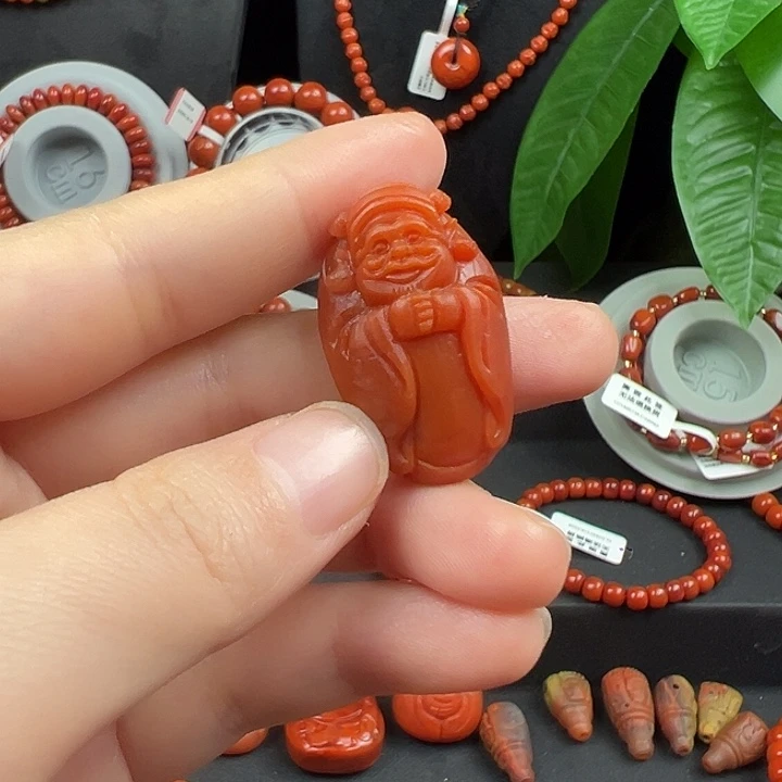 南红玛瑙未镶嵌手串             南红财神卡32