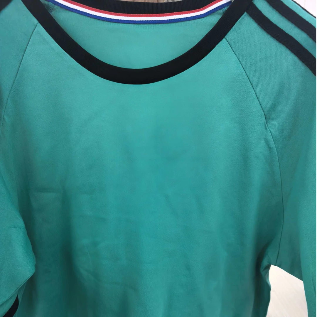 品牌代工厂男女同穿简约短袖 三道杠净 湖绿色