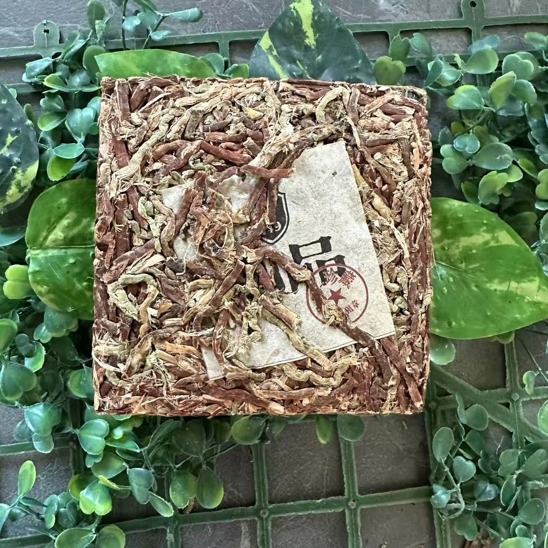 雨腾古茶   无字天S"S精"九真XW根150g/砖（10月20）