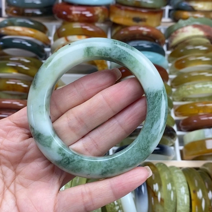 蛇纹石玉未镶嵌手镯56