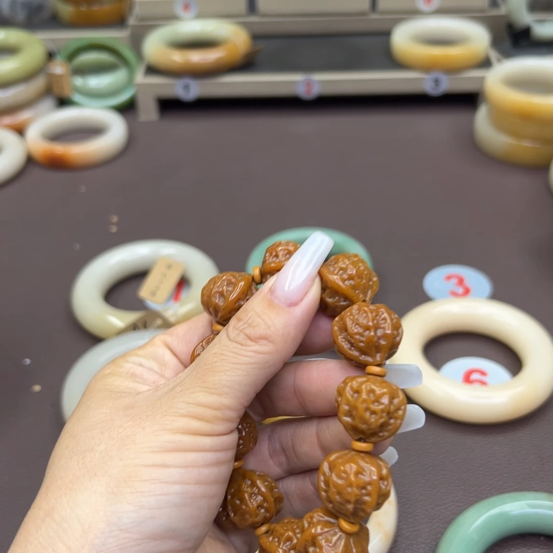 石英质玉未镶嵌手镯用****7