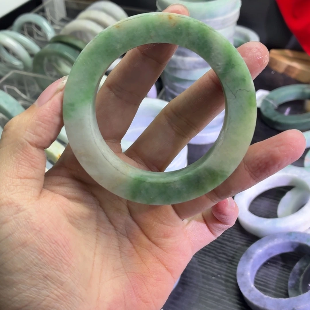 定制翡翠未镶嵌天然翡翠A货毛胚手镯定制