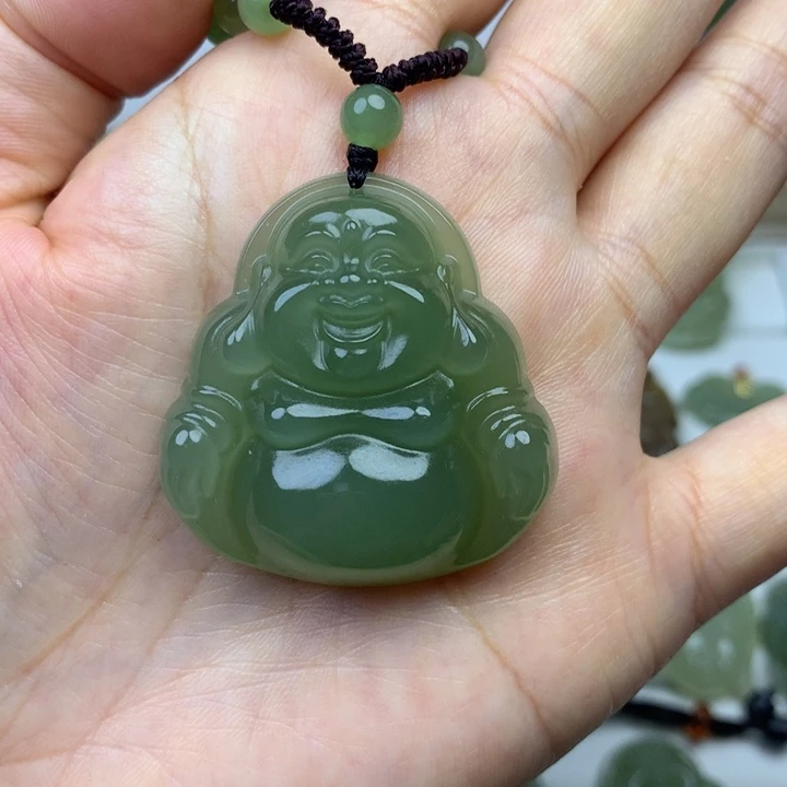 和田玉颈饰未镶嵌油*菜