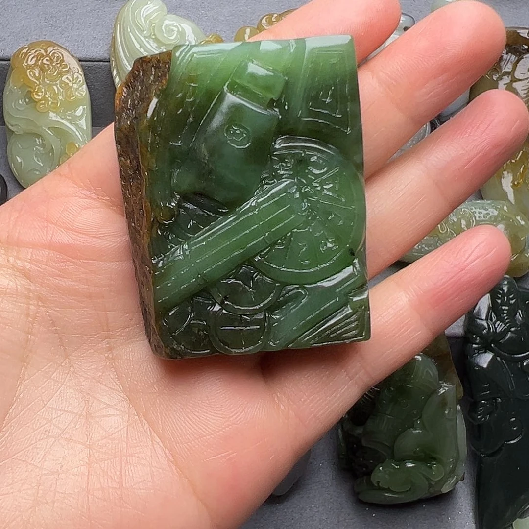 簪***人和田玉未镶嵌挂件