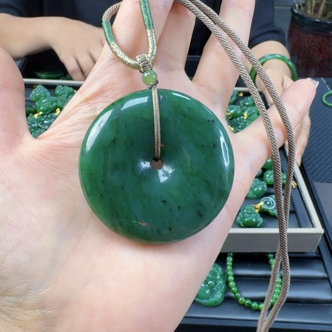 和田玉（碧玉）未镶嵌颈饰