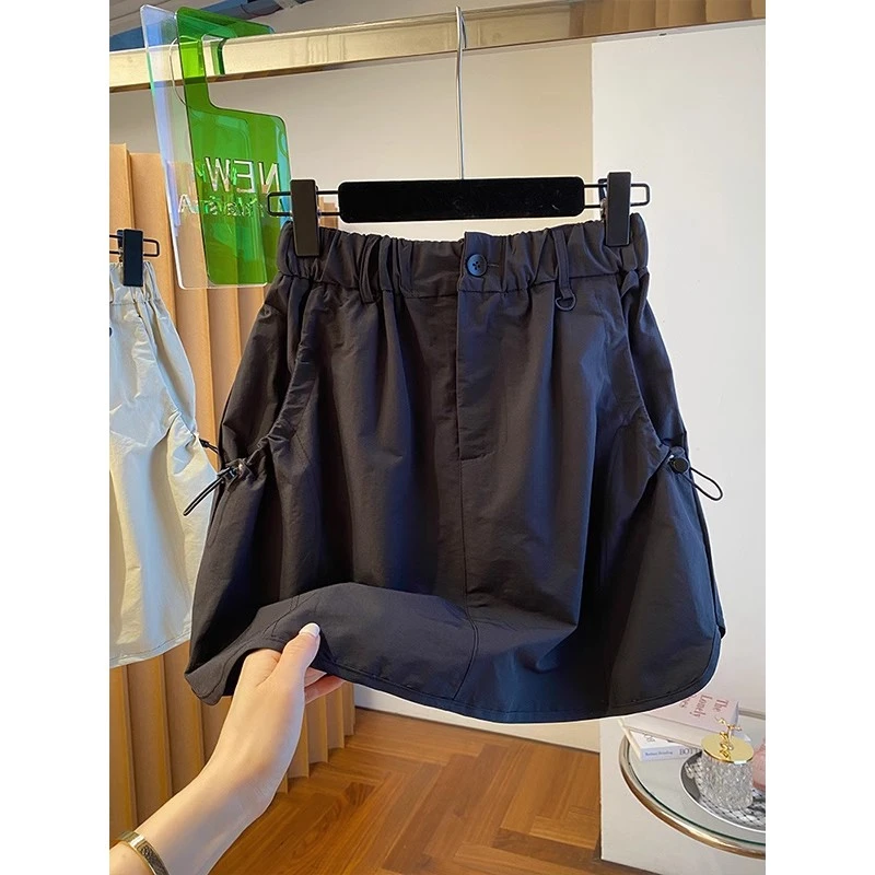 轻奢小众裤裙女爆款2025夏季新款时尚炸街洋气休闲装黑色薄款裤子