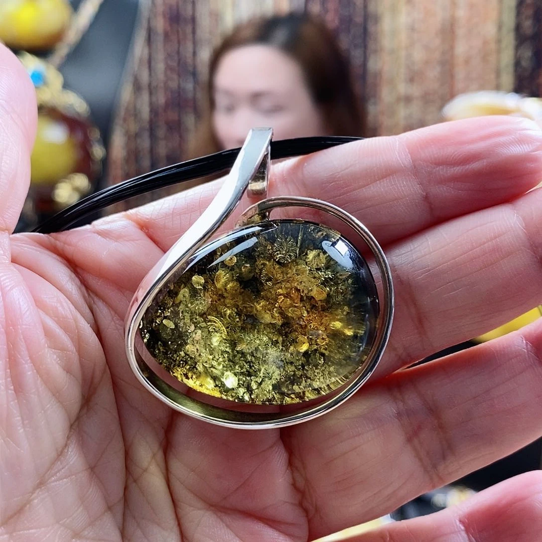 琥珀颈饰银S925镶嵌吊坠