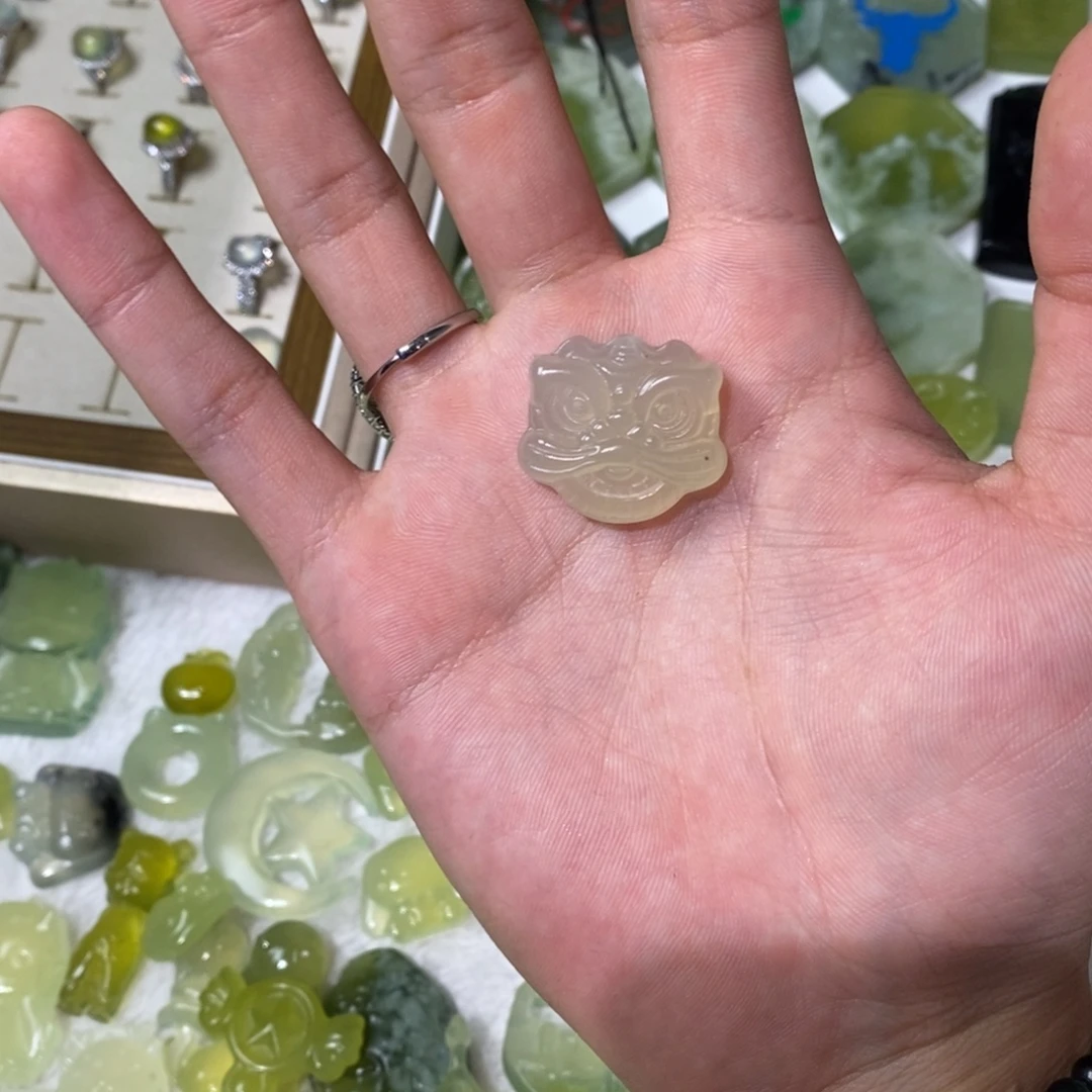 岫玉未镶嵌吊坠(不含链)两单包邮