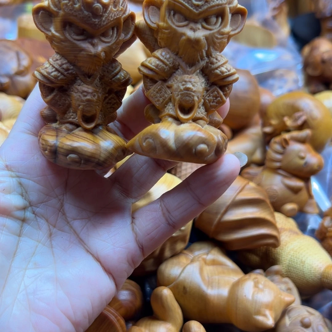 巫***娃柏木（崖柏）崖柏陈化手把件