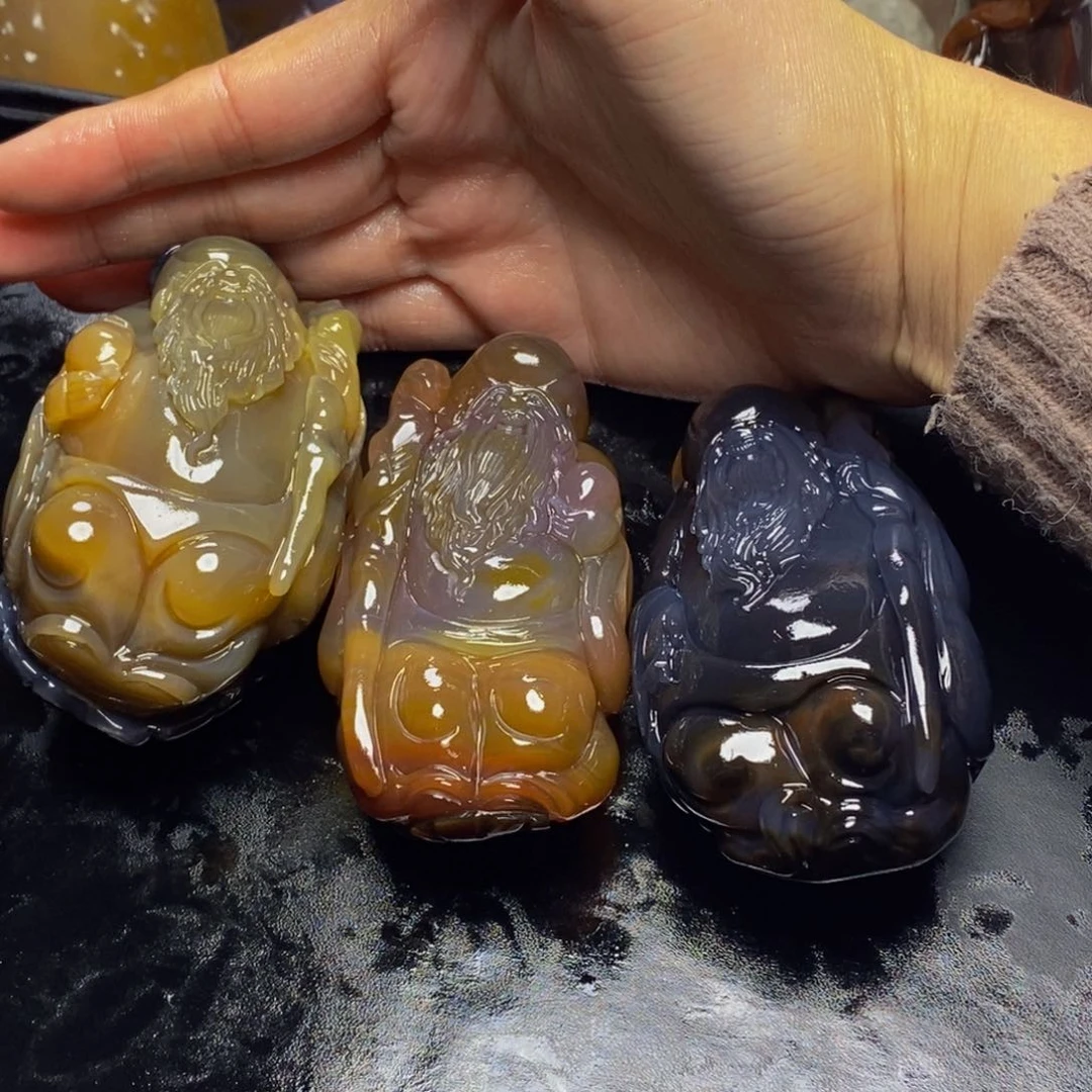 玛瑙/玉髓手把件未镶嵌自*