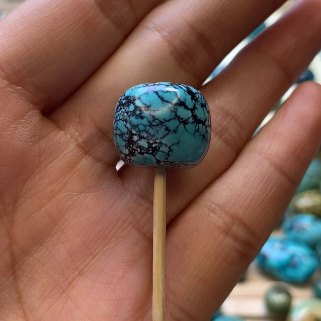 美***ᵒ绿松石未镶嵌珠宝奇石