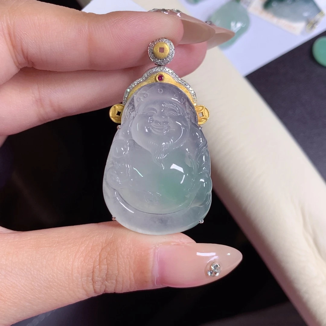 颈饰18K金镶嵌翡翠Ч财神