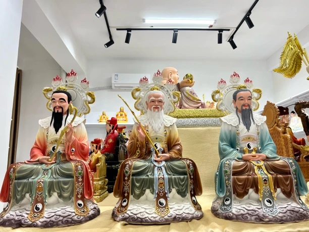 树脂彩绘三清道祖元始天尊道德天尊灵宝天尊像摆件