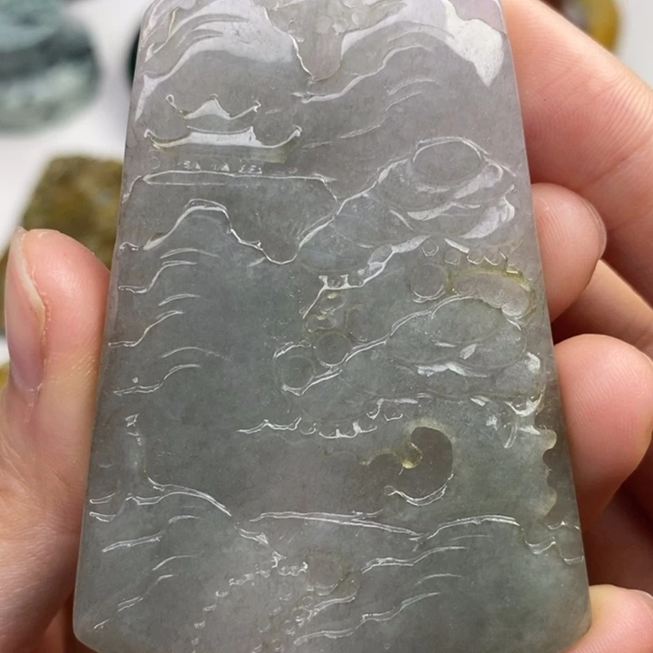 颈饰未镶嵌翡翠吊坠