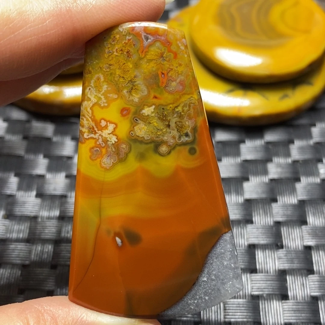 玛瑙/玉髓挂坠未镶嵌