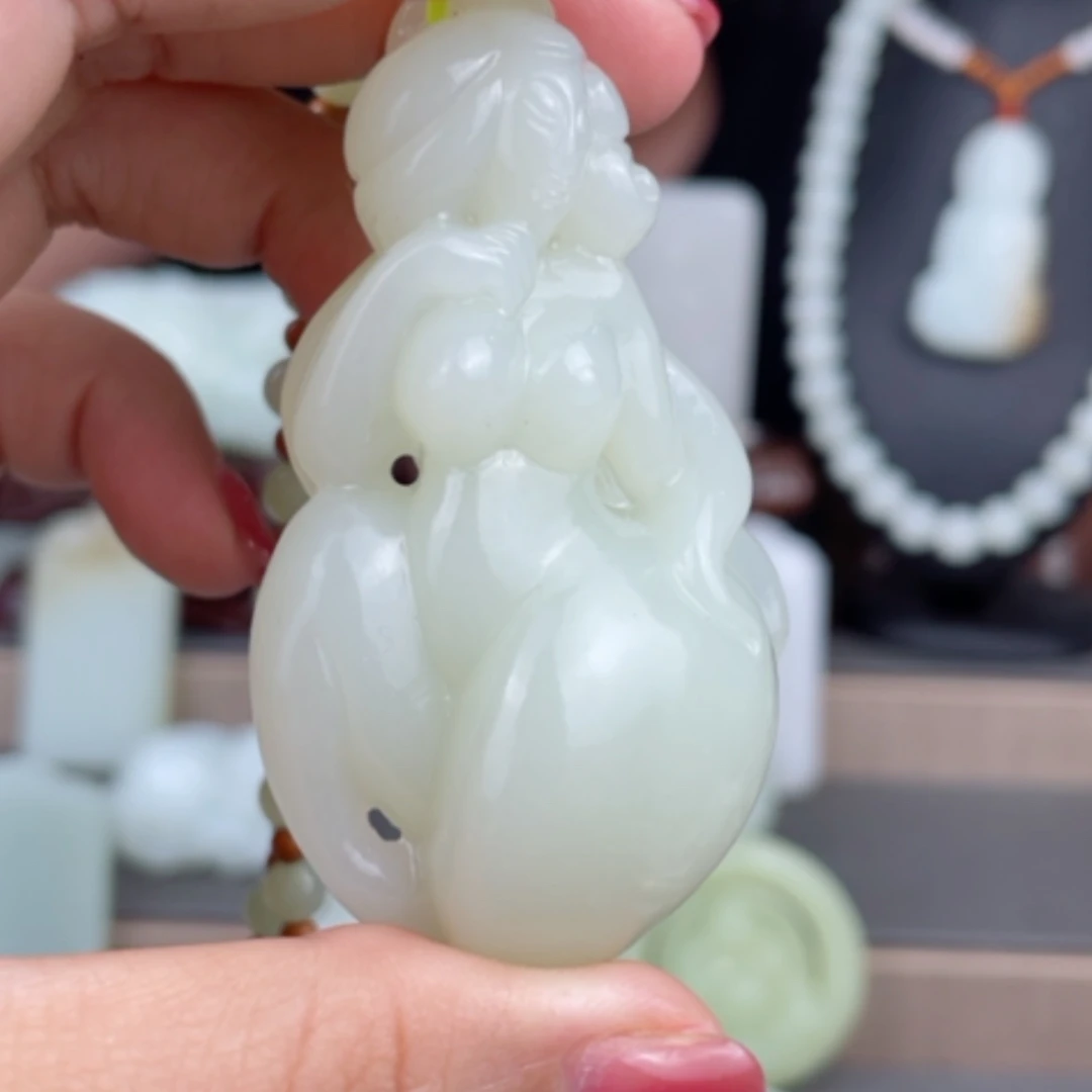 【闪购商品】颈饰未镶嵌和田玉