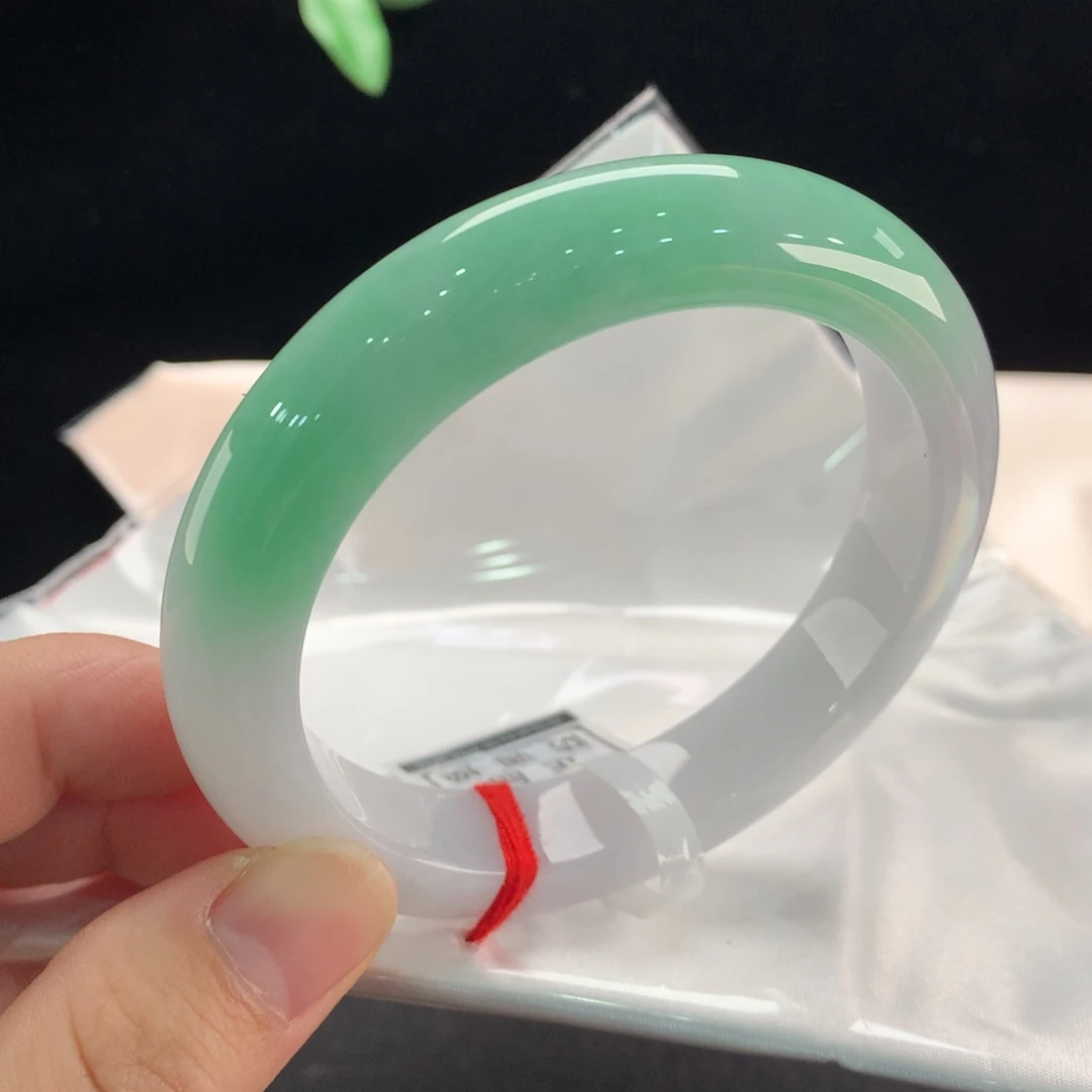 翡翠未镶嵌手镯2096